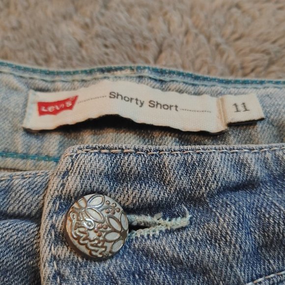 LEVI'S Shorty Short - Picture 2 of 5